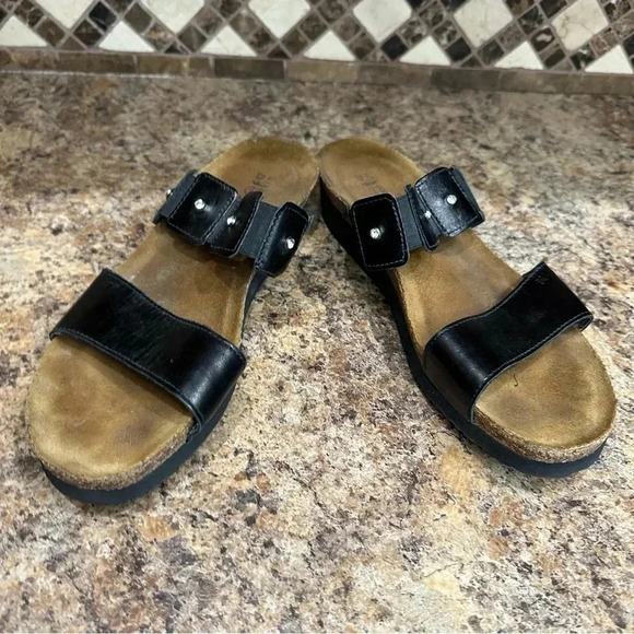 Naot Ashley Elegant Black Leather Studded Slip On Sandals Size EU 42 US 11 - Picture 5 of 7